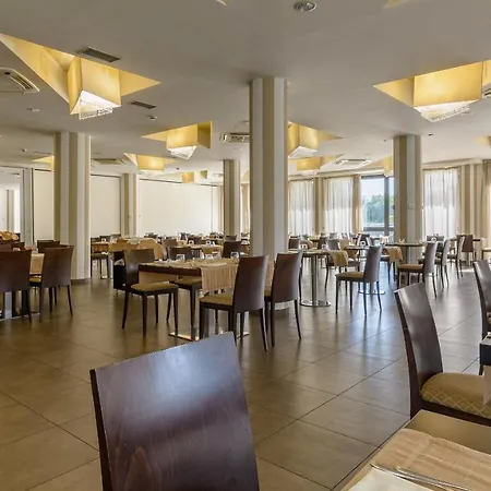 Terme Capasso 4* كونتورسي