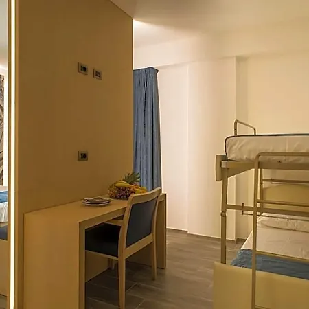 Terme Capasso 4* كونتورسي