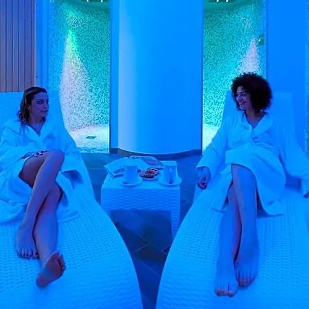 Terme Capasso كونتورسي