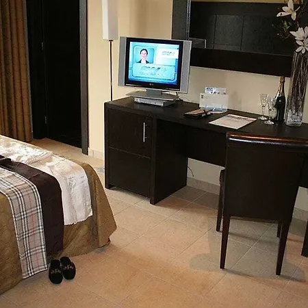 Terme Capasso 4* كونتورسي